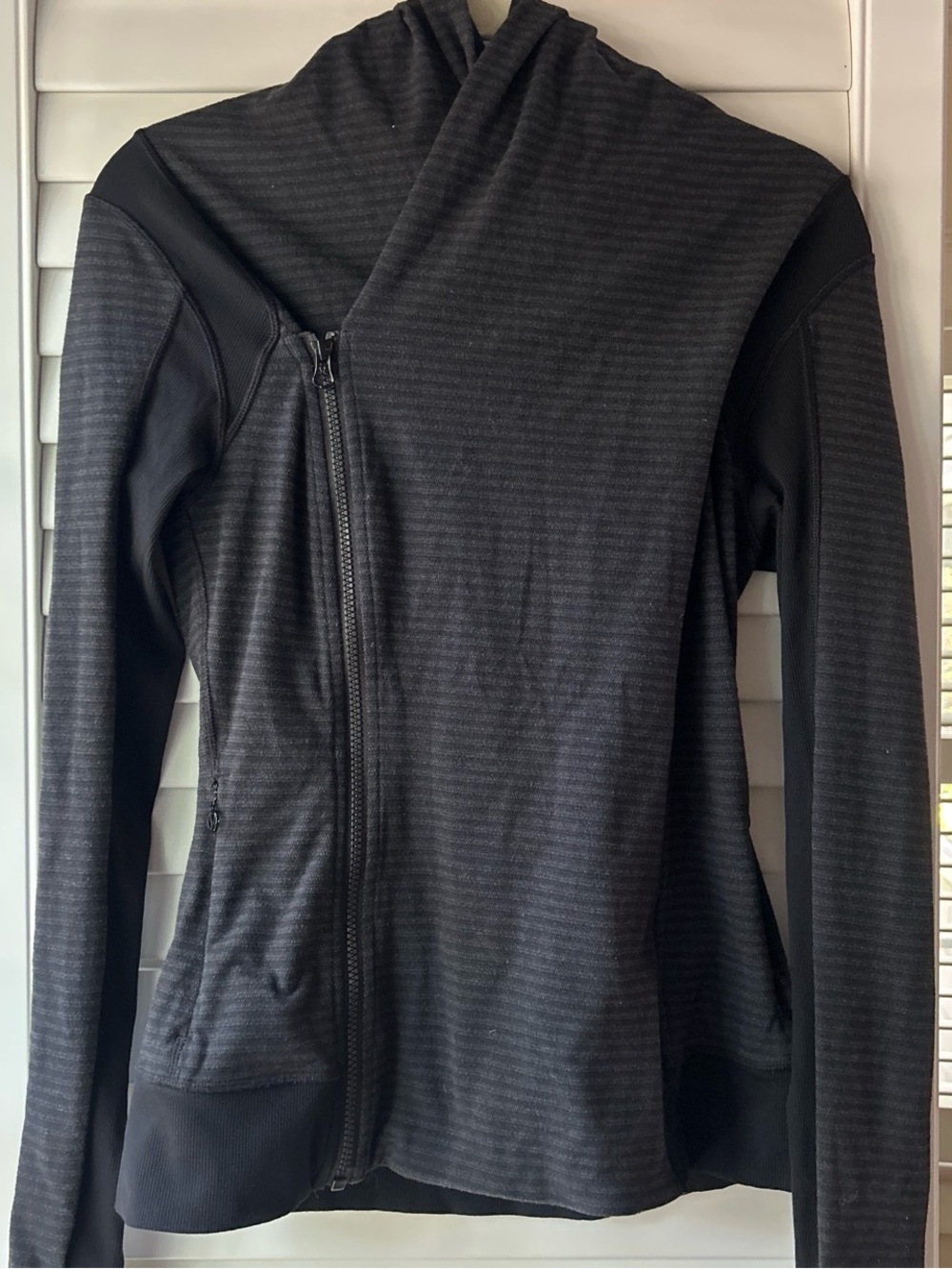 RARE Lululemon Striped Side Zip Scuba